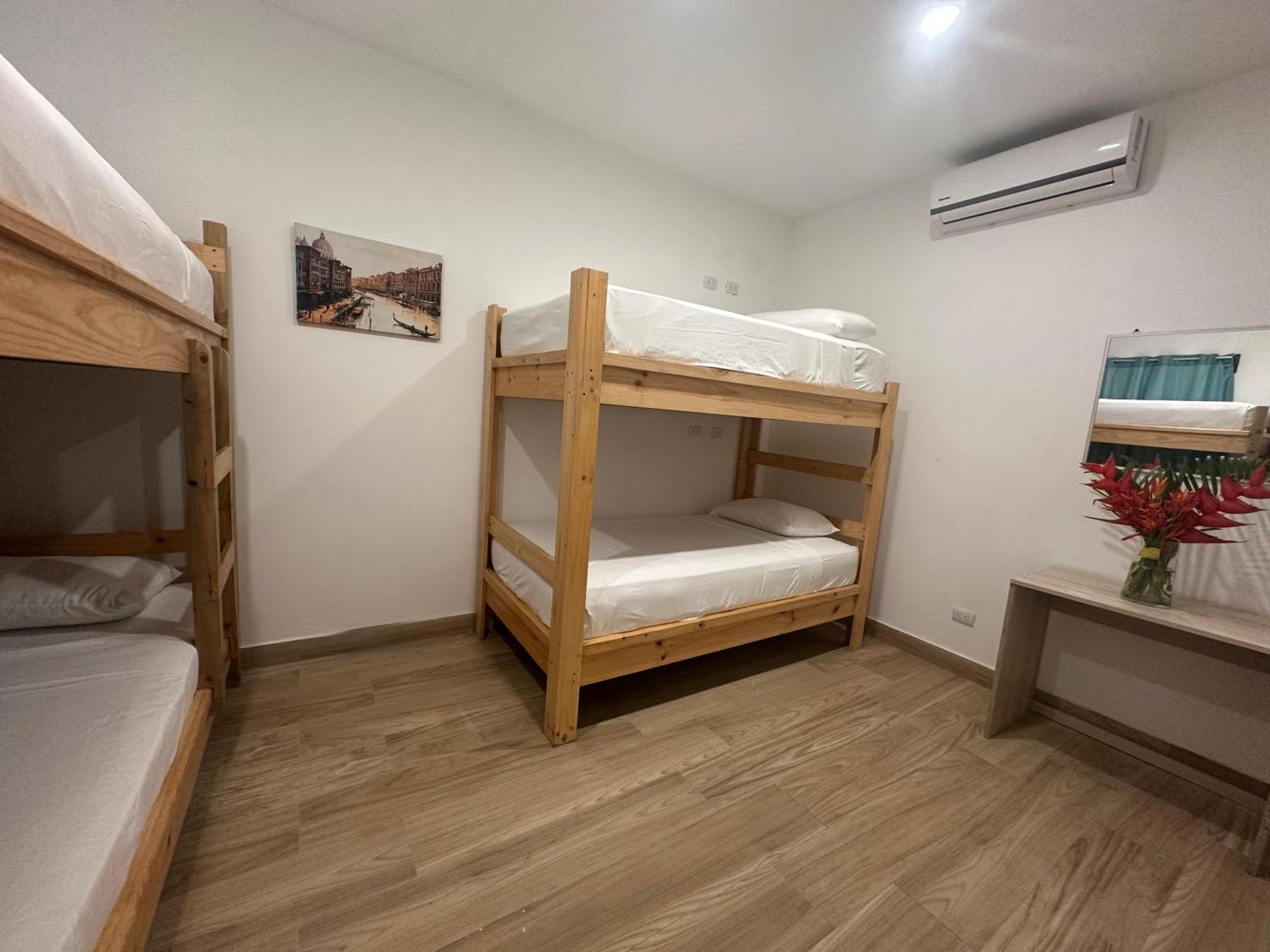 Private Fully Furnished Home At Wide Mouth Frog Hostel קפוס מראה חיצוני תמונה